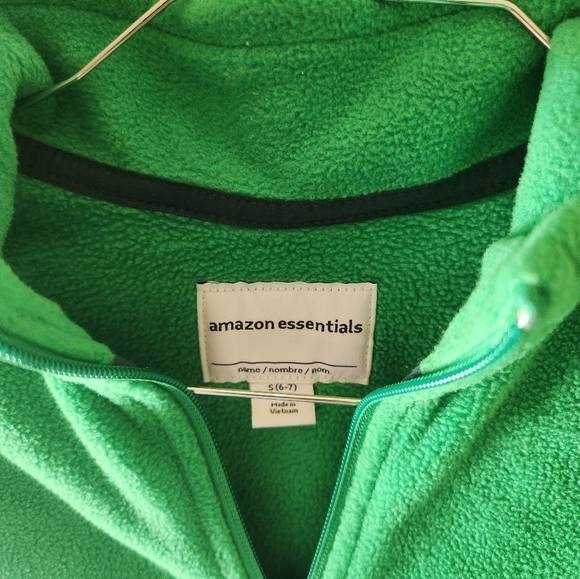 Kids Amazon Essentials New Without Tags Full Zip Fleece Jacket With Pockets - Picture 2 of 3